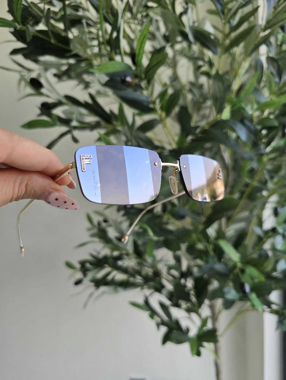 Fendi First Crystal FE 4172us Rectangular Sunglasses - Picture 5 of 12